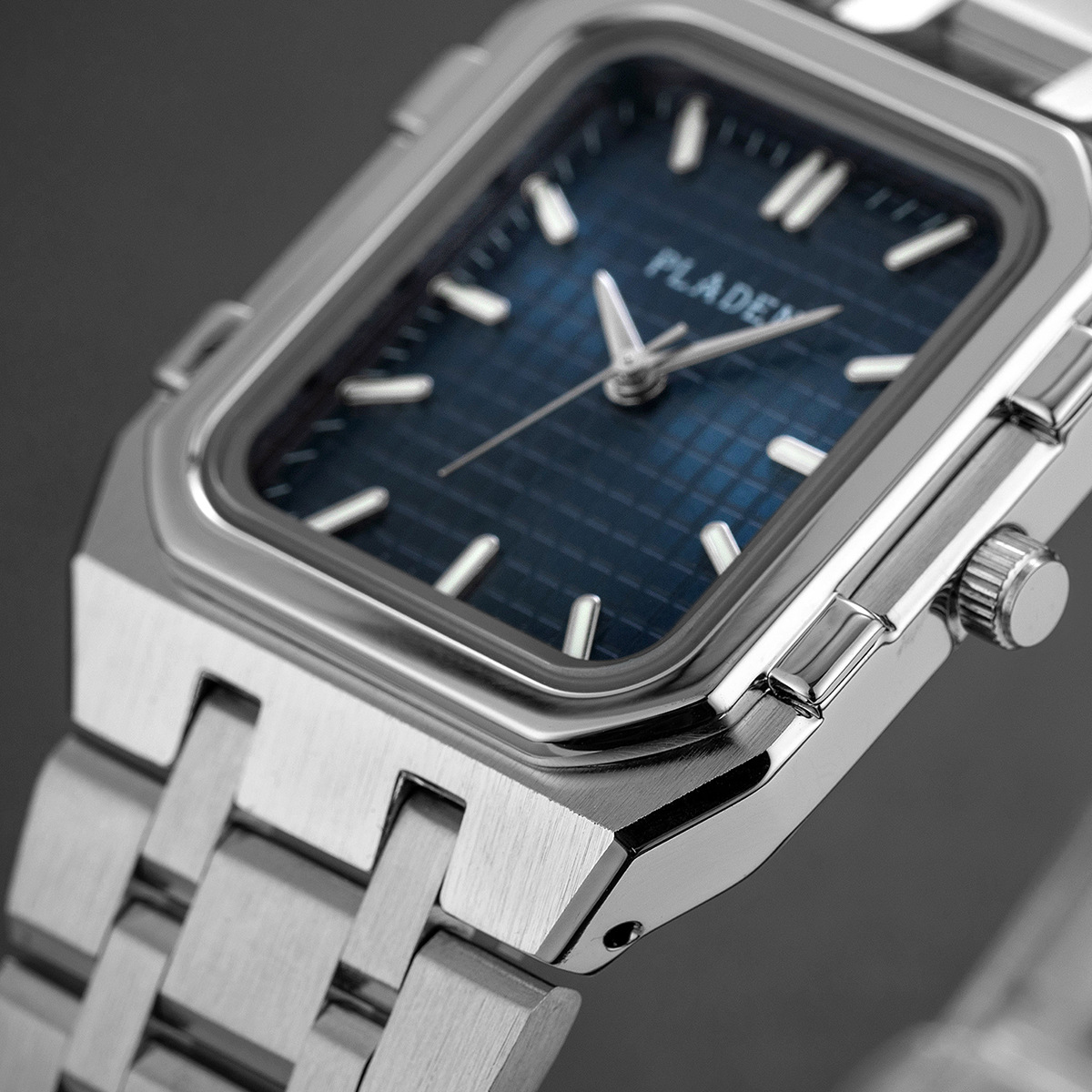 高級ブランドブルーダイヤルマン高品質クォーツ時計男性用スクエ - Luxury Watch Magazine のレビューと価格