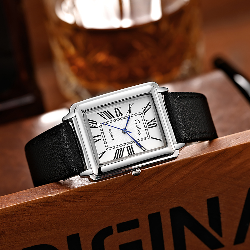 新しいファッションの高級デザイナー長方形ダイヤルクォーツ時計 - Luxury Watch Market のレビューと価格
