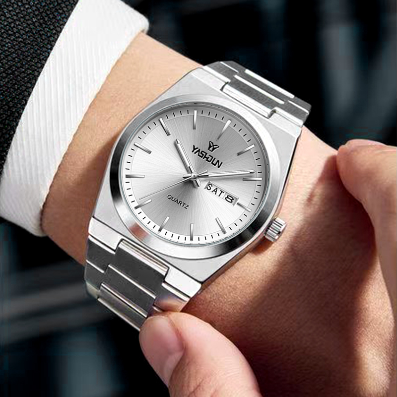 トップブランドの高級ステンレススチール製クォーツ腕時計、メン - Luxury Watch Magazine のレビューと価格