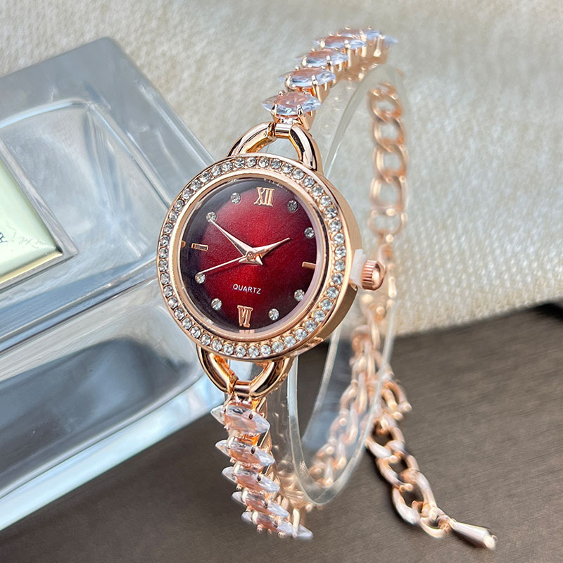 UTHAI CQ383 ファッショナブルな女性用腕時計ブレス - Luxury Watch For Women のレビューと価格